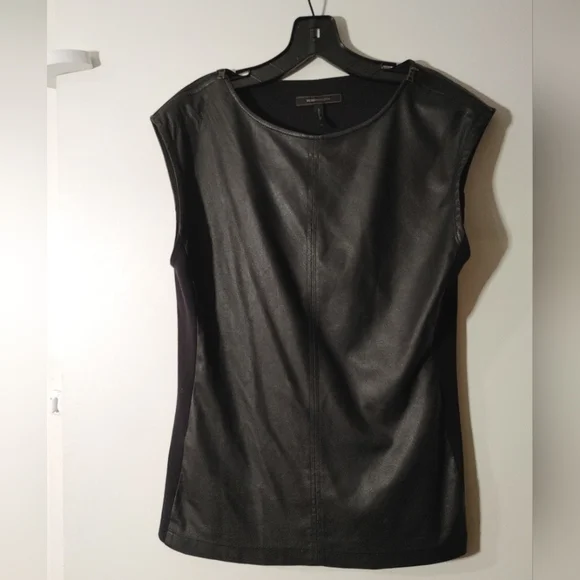 BCBGMaxAzria Top - Picture 1 of 3